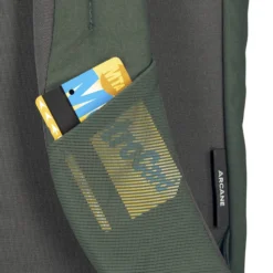 Osprey Arcane Large Day ryggsekk -Chillout Butikk ArcaneLgDay S20 haybalegreen Stretch pocket on harness web