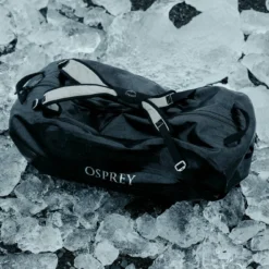 Osprey Transporter WP Duffel 100 Liter -Chillout Butikk F22 TransporterWPDuffel70TunnelVisionGreyO S 10003358AnneWangler Exp 4 10 24 004 web