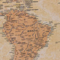 World Map Canvas (75 X 50 Cm) - Whisky -Chillout Butikk Miss Wood World Map Canvas 75x50 Whisky Sor Amerika detalj