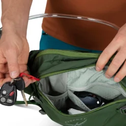 Osprey Seral 7 Sykkelbelte M/ Drikkesystem 6 Osprey Seral 7 Sykkelbelte M/ Drikkesystem -Chillout Butikk Osprey Seral 7 w reservoir Dustmoss Green lomme 1