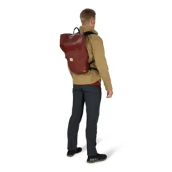 Osprey Arcane Roll Top WP 18 Ryggsekk -Chillout Butikk arcanewp 18l s22 onbody8 acornred.jpg 1