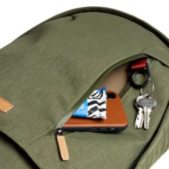 BELLROY Campus Backpack -Chillout Butikk bellroy bcma olive web 05 720x480 dff62ed2 65b9 4998 af60 cc136ad0749c